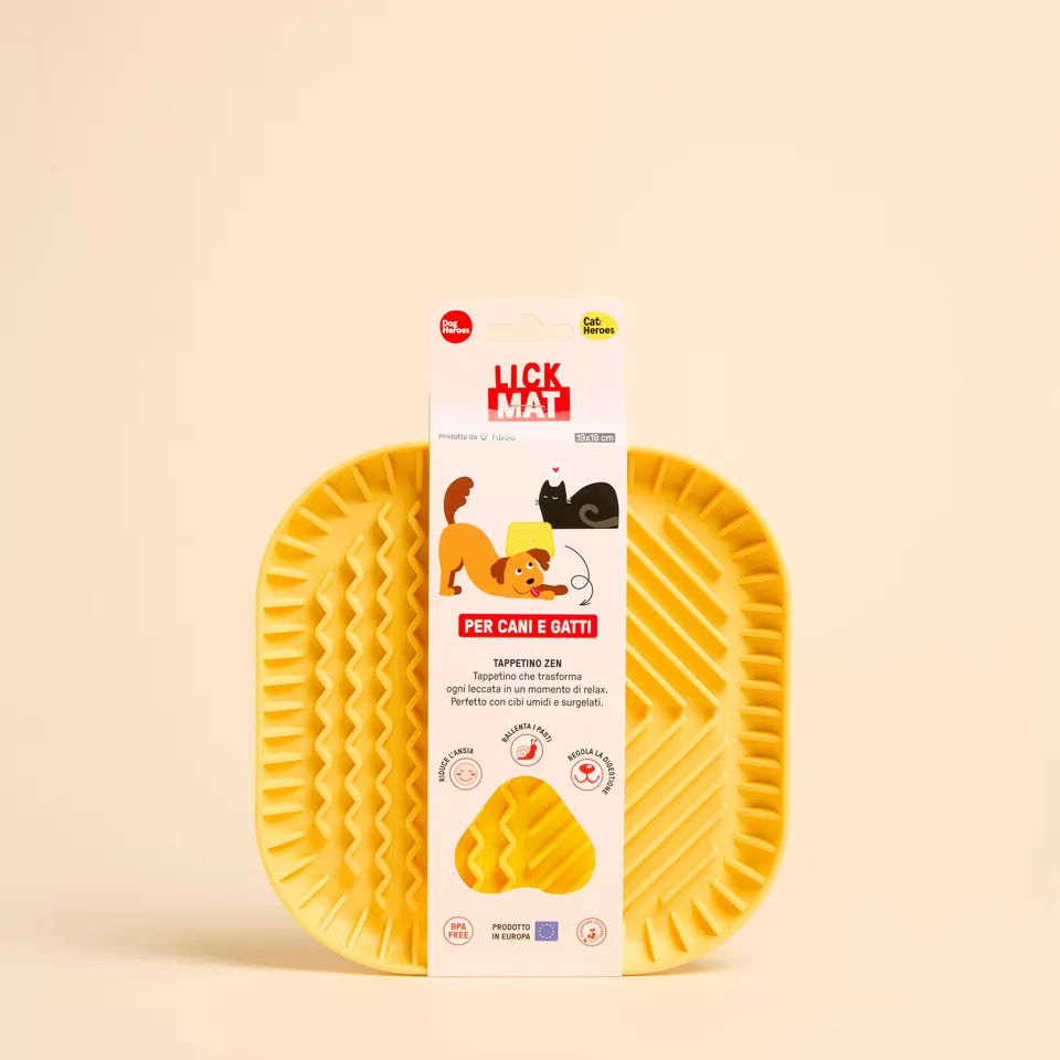 dog-heroes-crunchy-bites-lick-mat-tapis-l-cher-19x19-cm-antid-rapant image 1